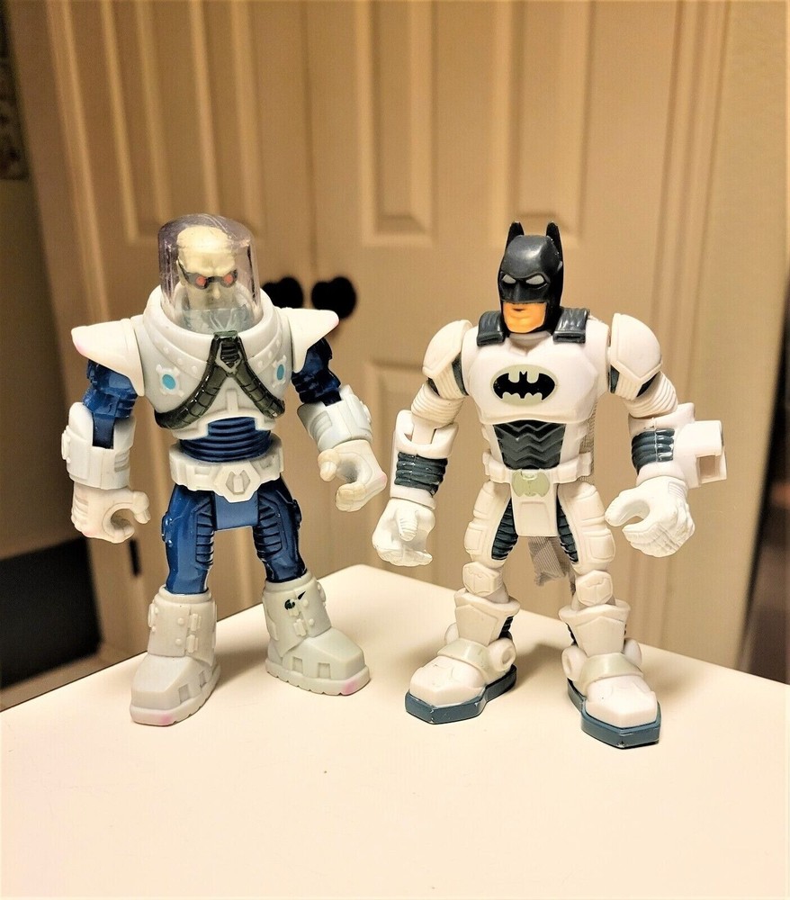 Fisher Price Batman DC Super Friends Hero World Mr. Freeze & Batman 5″ Figures