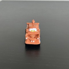 Disney Pixar Cars 2 Tow Mater Figure PVC Toy Stationary Wheels 2.25in