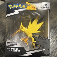 Pokemon Select Series 2 ZAPDOS w Display Stand 6″ Articulated Figure NEW 2022