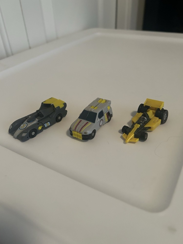 Hasbro Transformers Armada Minicon Racing Team Skyboom Shield Complete