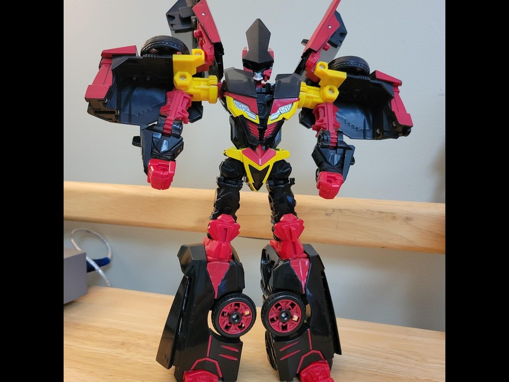 Choirock Sonokong Hello Carbot – Zetren ? – Black/Red/Yellow