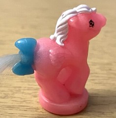 Vtg My Little Pony Petite Ponies Glow In The Dark Magic Candle Pink White Mane