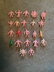 VTG 80s Lot of 20 M.U.S.C.L.E. Men Kinnikuman Flesh Color Mattel & 2 Pencil Top