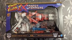 Transformers Street Fighter II Optimus Prime (RYU) vs Megatron (BISON)