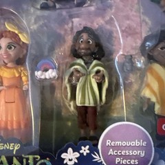 Disney Encanto Movie Ultimate Madrigal Family Gift Set 10 Piece Figure Set New