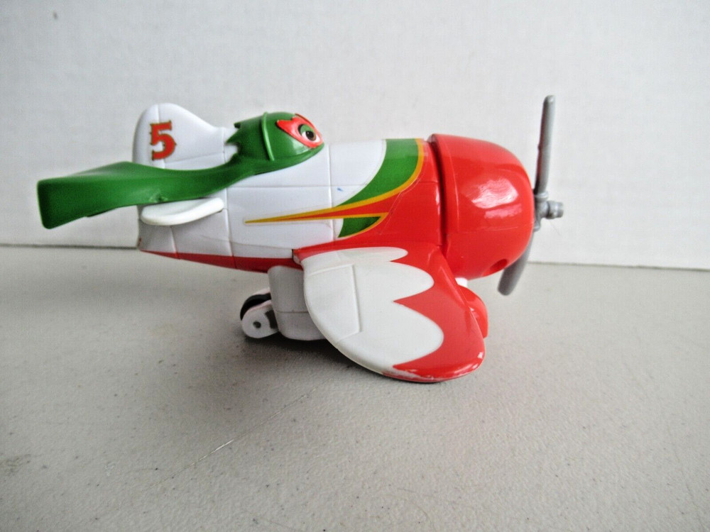 Disney Pixar Planes Pull & Fly Buddies El Chupacabra Pull Back Vehicle 5” Long