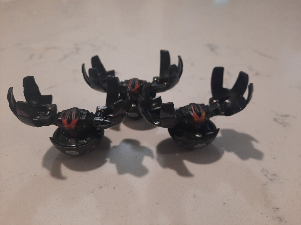 3 Bakugan Battle Brawlers B1 Darkus Fear Ripper Two 300G And One 250G