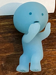 “Smiski Looking” From Bath Series- Dreams Glow In The Dark Figure