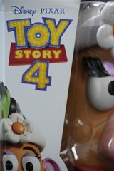 Disney Pixar Toy Story 4 Mr & Mrs Potato Head Playskool New Lot of 2