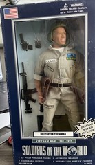 Soldiers of the World Vietnam War Helicopter Crewman 12″ Army Figure