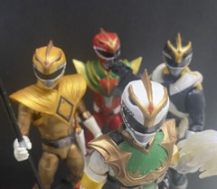 Lightning Collection Golden Luck Dragon Helmet Custom (Resized)