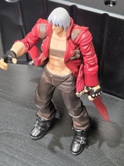 Revoltech Yamaguchi No.003 Dante Devil May Cry 3 Kaiyodo – damaged