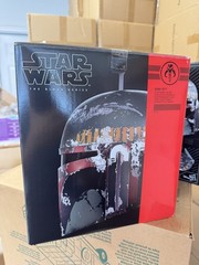 Hasbro Star Wars The Black Series Boba Fett Premium Electronic Helmet New Sealed
