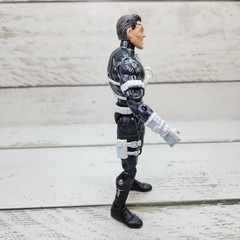 ToyBiz Marvel Legends Nick Fury Series 5 2004 6″ Poseable Action Figure Loose