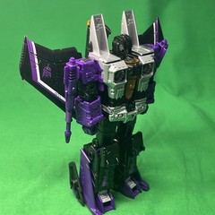 Transformers Earthrise Skywarp WFC War For Cybertron