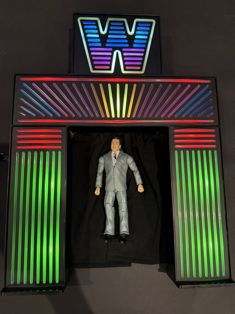 J28 Paul E Dangerously Paul Heyman Legends 18 Elite WWE Mattel Figure
