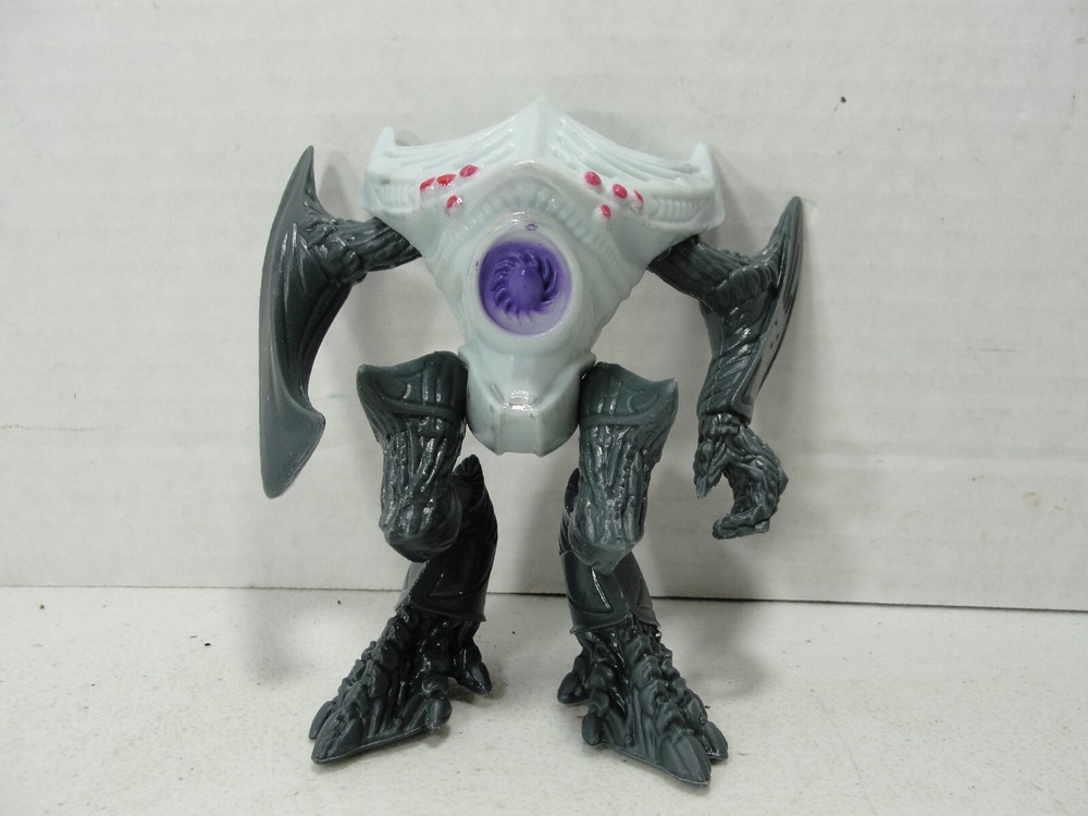 Final Faction “Synthoid” Action Figure