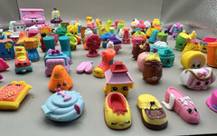 96 Shopkins Figures And Furniture 96 Pieces Multiple Series Moose