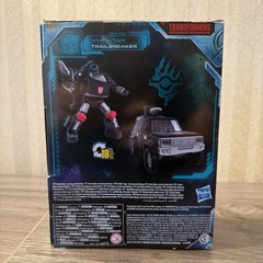 Transformers Generations War for Cybertron: Earthrise Deluxe Class Trailbreaker