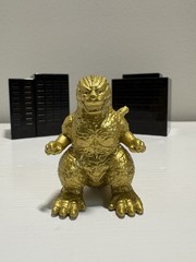 Bandai Godzilla Gold Minus One -1.0 Mini CHASE Figure with Buildings