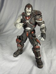NECA Gears of War 2 Locust Drone 7” Figure With Helmet Toys R Us Exclusive