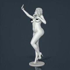 Unpainted Painted resin figurine. Woman Girl naked selfie 1/18 1/24 1/43 1/32