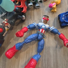 Mixed Lot Of 20 Toys Action Figure Toy Various Brands Heros Vehicle Hero