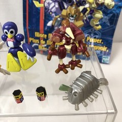 Medabots Action Figure Lot 7 Hasbro Takara Tomy 2.5” Mini Figures, Cards, Poster