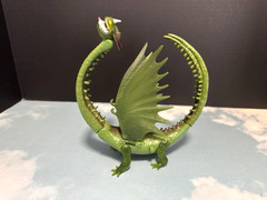 How To Train Your Dragon Barf and Belf Zippleback lot of 2 action figures