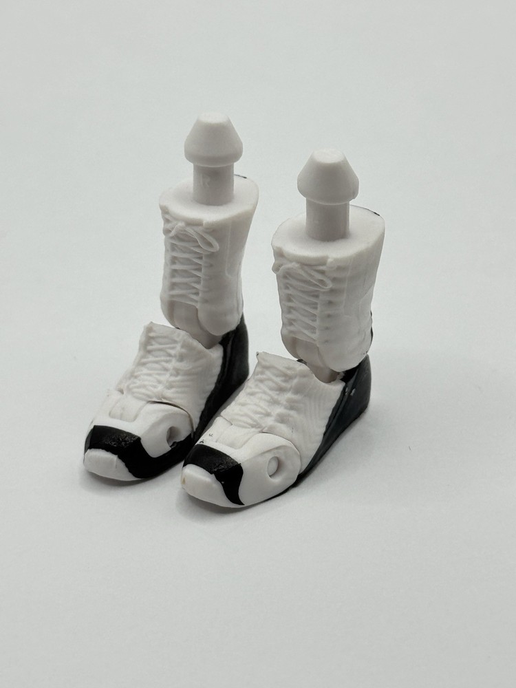 WWE Elite Series 126 – Roman Reigns Ultimate Style Boots Only Fodder 1/12 Scale