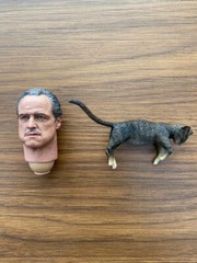 1/6 DamToys – DMS032 – The Godfather – Vito Corleone – Head and Cat Set BIB