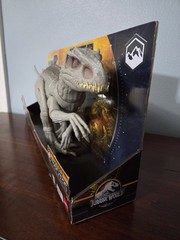 Jurassic World Dino Trackers Camouflage ‘N Battle Indominus Rex Action Figure
