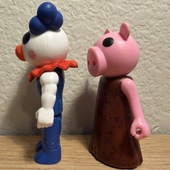 Roblox PIGGY Series 1 3.5″ Piggy & Blue Clowny Action Figures PhatMojo Toy Lot