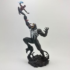 Marvel Spider-Man 2 Collector’s Edition 19″ Statue Venom Miles Morales PS5