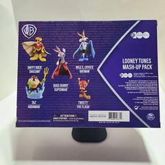 Looney Tunes Mash-Up Pack Super Heroes Series with Five Characters.