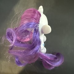 MY LITTLE PONY 2010 ORIGINAL SERIES SINGLE WAVE 1 RARITY WITH BLUE BIRD COMB