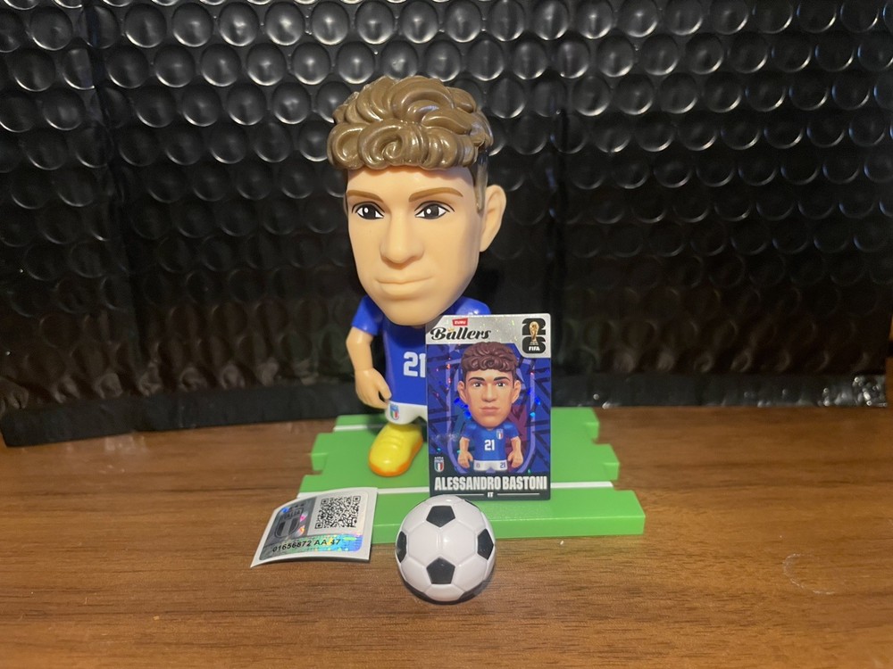 Zuru Ballers Series 1 World Cup FIFA 2026 Figurine Alessandro Bastoni Italy #21