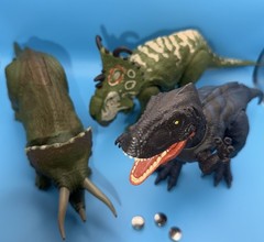 Jurassic World Lot Of 3 Dinosaurs. Sinoceratops, Triceratops, Abelisaurus.