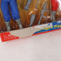 Kid Connection 2-in-1 Action Figure Play Set #11472 Astronaut Space 12″ Figures