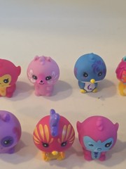 Cepia BANANAS BUNCH Peel to Reveal Animal Figures Toy Lot Of 16 Characters