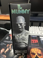 NECA Universal Monsters Ultimate Mummy (Karloff) Action Figure Gray w/ Hands