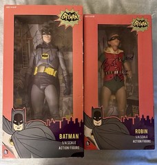 NECA 1966 BATMAN ADAM WEST & ROBIN BURT WARD 1:4 SCALE ACTION FIGURES SIGNED NIB