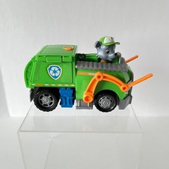 Paw Patrol Rocky Pup Figure and Transforming Recycle Truck with Pop Out Tools