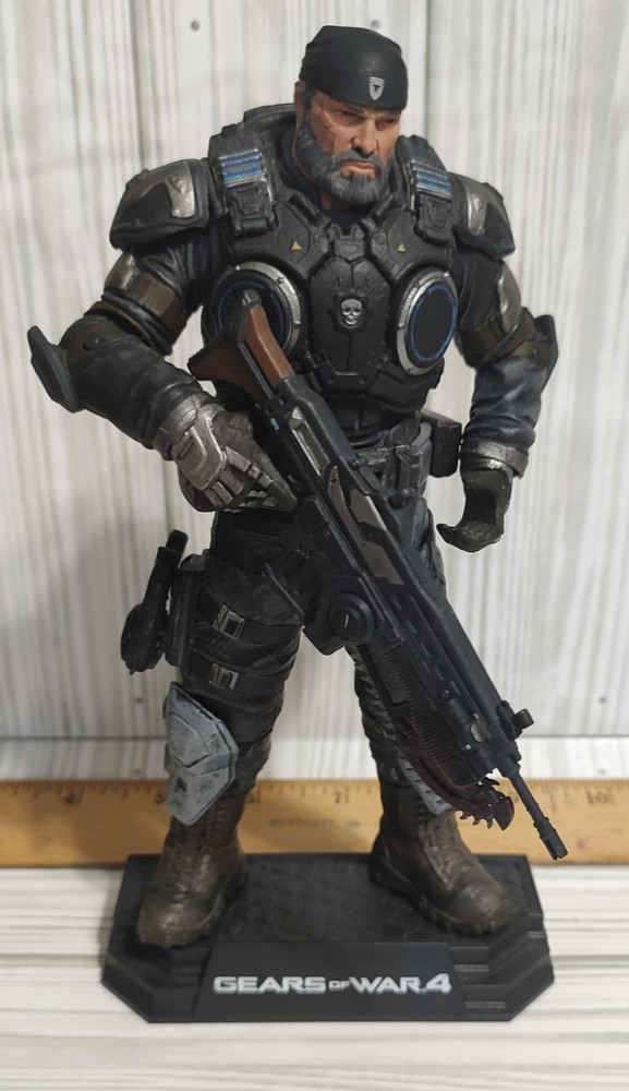 Marcus Fenix Gears of War 4 10th Anniversary Edition McFarlane Exclusive Figure
