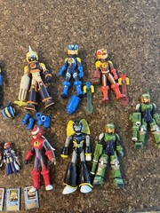 2004 Bandai Megaman Warrior Figures Lot of 15 W/Accessories and 8 Battle Chips