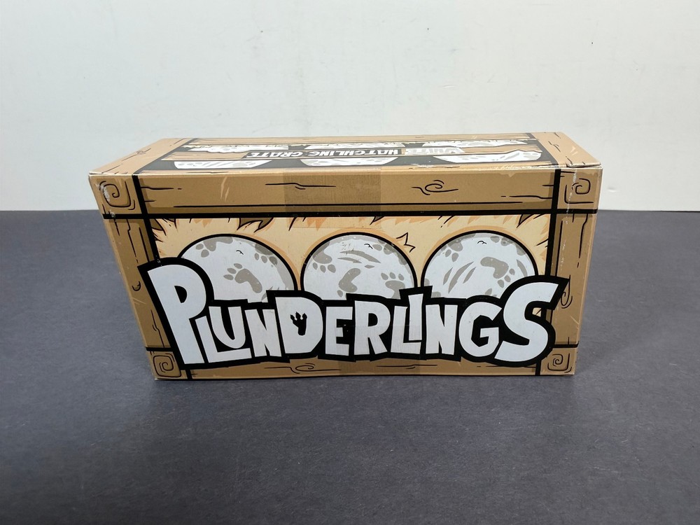 Plunderlings WHITE Hatchling Crate Figure Add-Ons Zombone 8-Ball