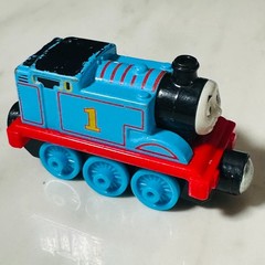 Lot of 2 Thomas Friends the Tank Engine Take n Play Metal Diecast Thomas Stanley