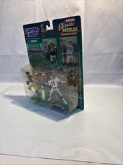 2000 Classic Doubles Starting Lineup Brett Favre / Drew Bledsoe w/cards NIB