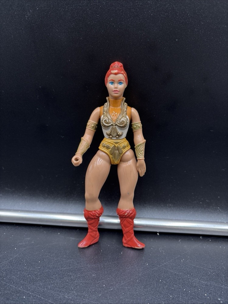 VTG Movable Masters of the Universe MOTU HeMan 1982 TEELA Action Figure 80s Toy