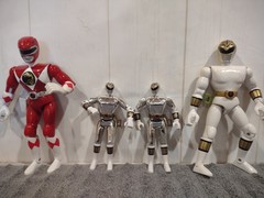 Mighty Morphin Power Rangers Red White Metallic Silver 4 Total Figures Bandai